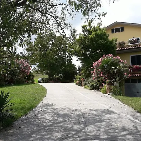 Çiftlik konaklama Nonno Pio Offida